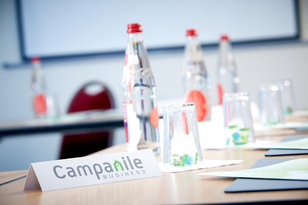 Campanile Montbeliard - Sochaux Hotel Bagian luar foto